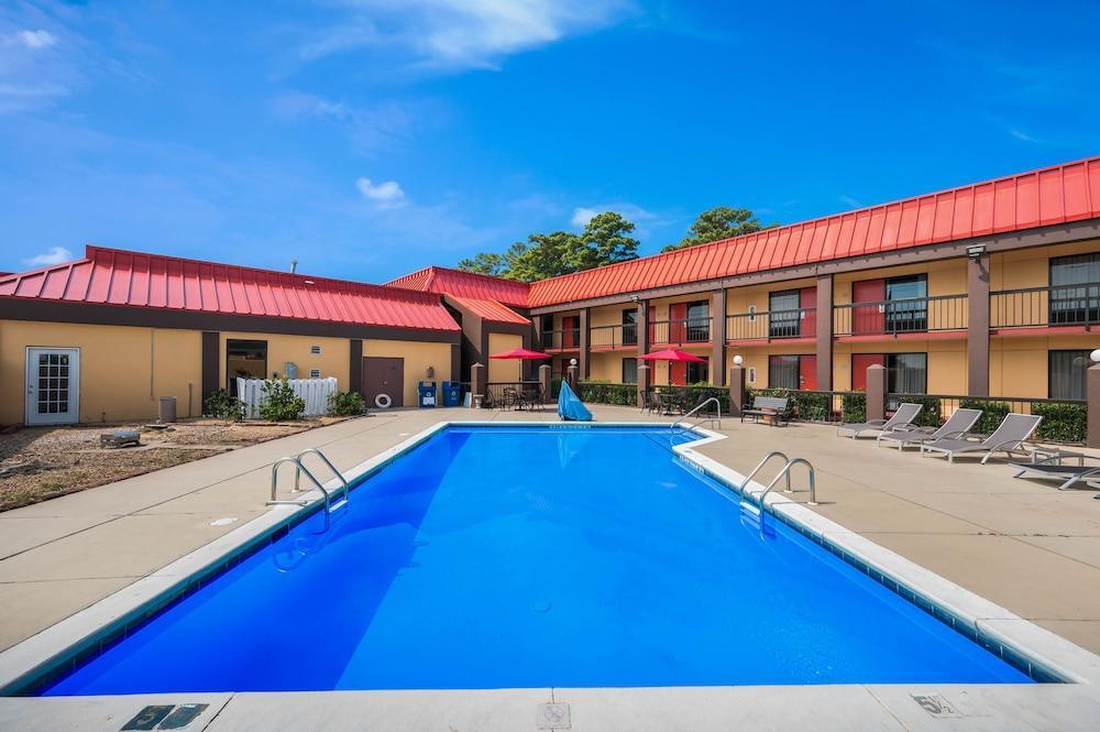 Americas Value Hotel