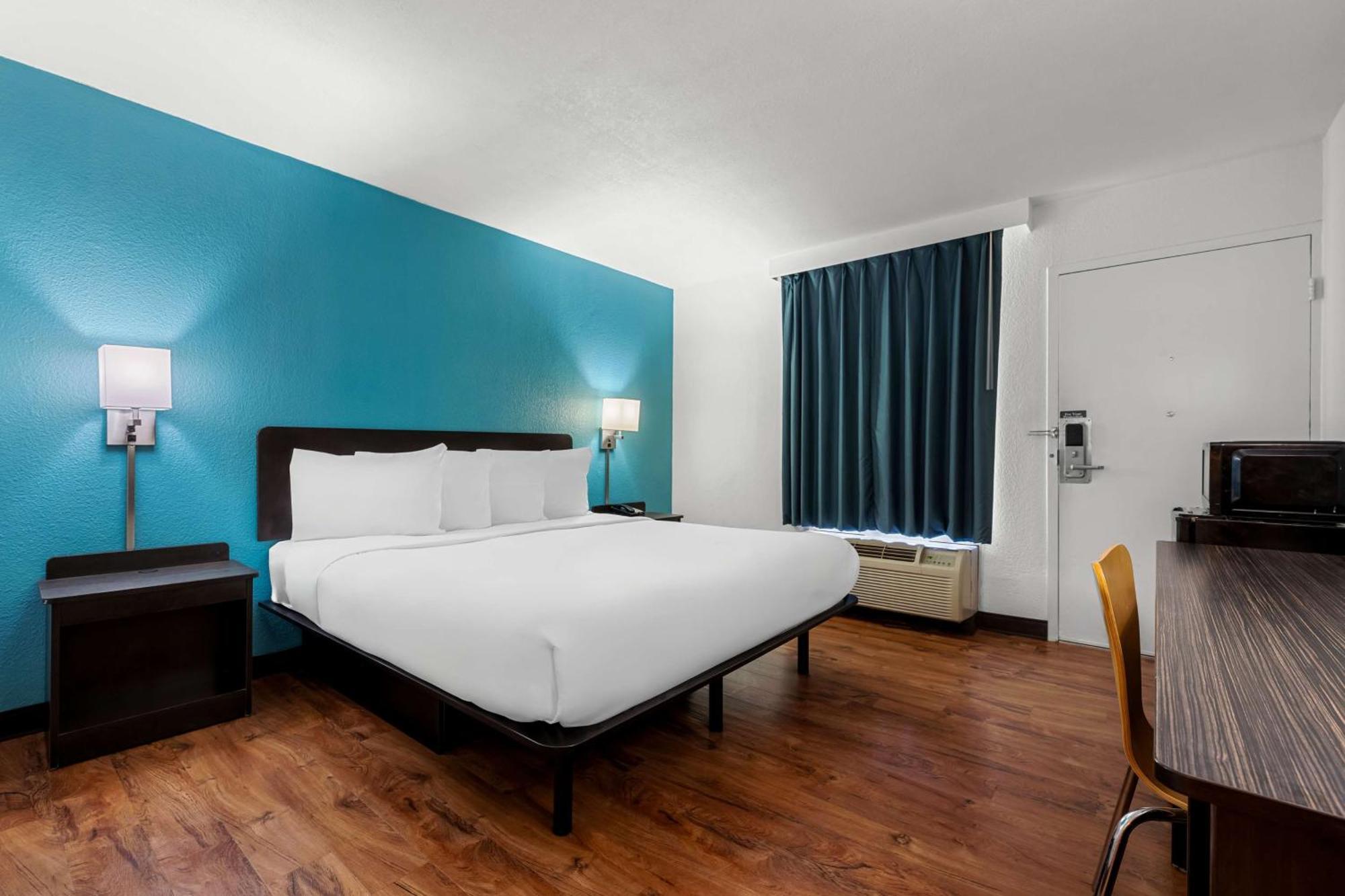 Americas Value Hotel Hamilton